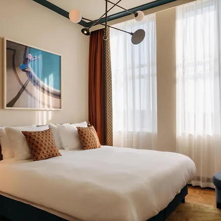 De Plesman 4* The Hague