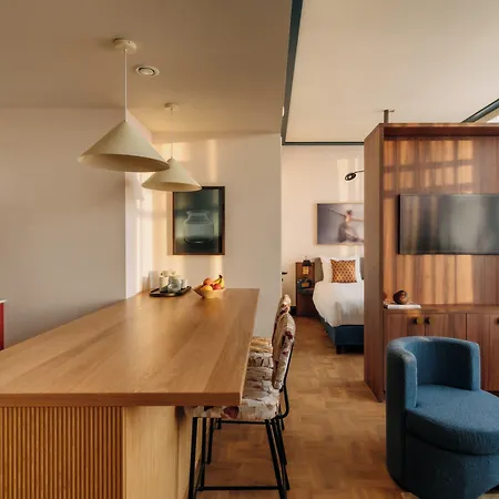 De Plesman 4* Den Haag