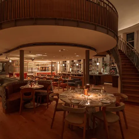 De Plesman Hotel