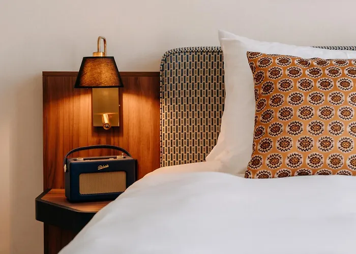 Hotell De Plesman 4*